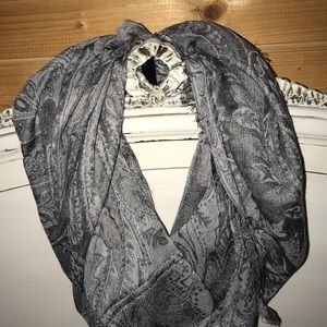 Infinity scarf with fringe detailing